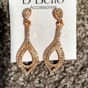 Rhese Are The Most Beautiful Dangles Ive Laid Eyes On. Bnwt